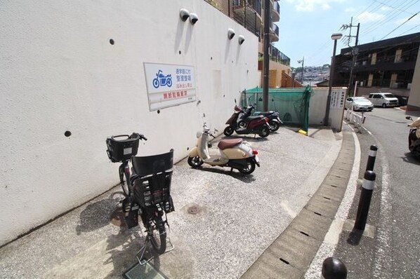 フルール三神 三番館の物件内観写真